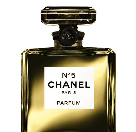 review parfum chanel no 5|is Chanel no 5 obsolete.